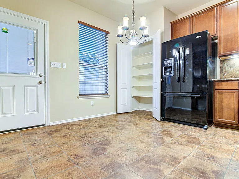 1808 McClannahan Dr — Photo 11