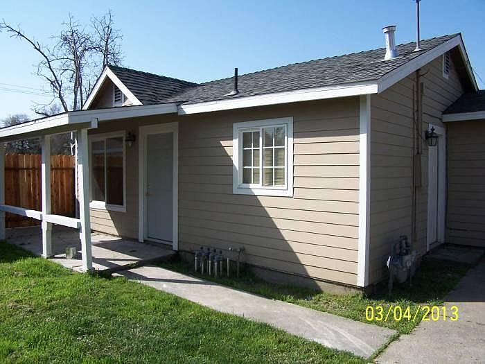 1st image of 207 1/2 N College St