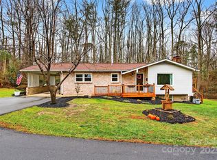 45 Due West Rd, Hendersonville, NC 28792