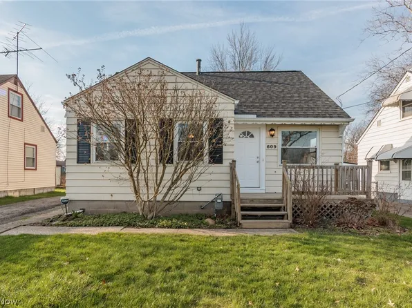 609 Princeton Ave, Elyria, OH 44035
