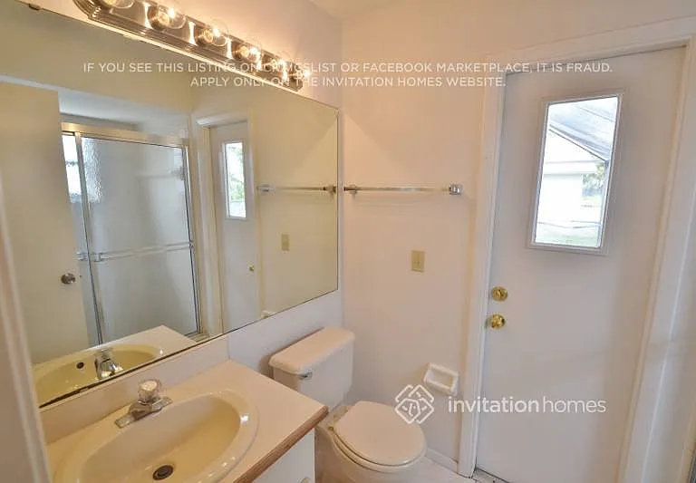 2821 Saffron Dr — Photo 9