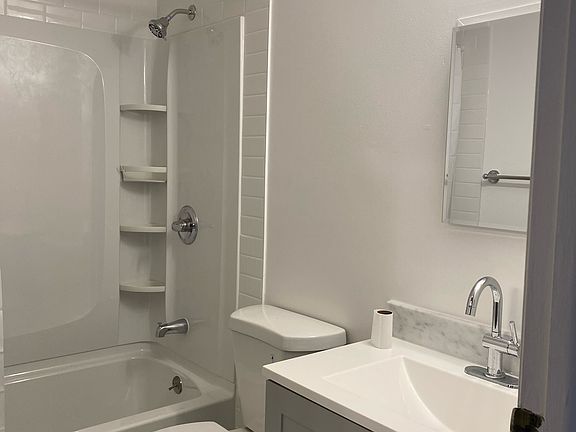 4th image of 2916 Hollyhead Dr