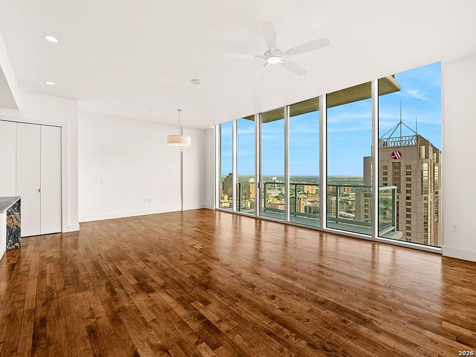 1st image of 610 E Market UNIT 3110
