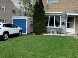 1542 Valley Rd, Bethlehem, PA 18018