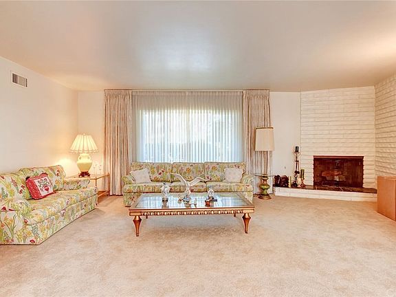 4th image of 3803 N Briarpath Ave