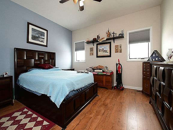 2nd image of 1030 Prairie Hill Cir