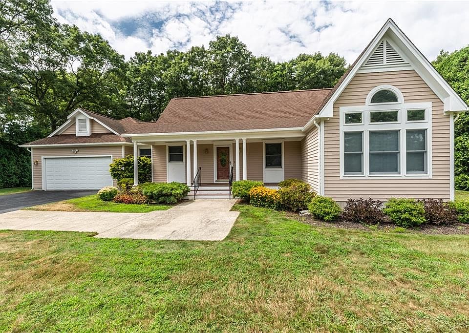 43 Beechnut Dr, Johnston, RI 02919 Zillow