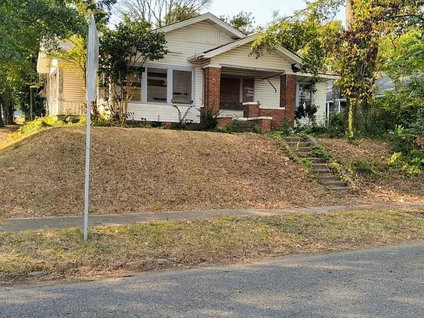 539 Valley Rd, Fairfield, AL 35064