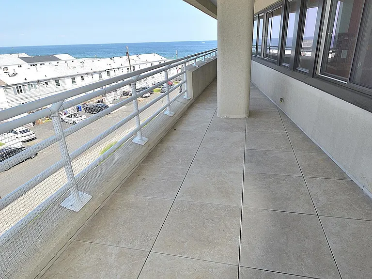 525 Ocean Blvd #405 — Photo 16