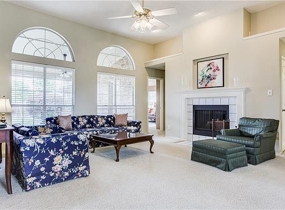 3rd image of 109 Shannon Dr
