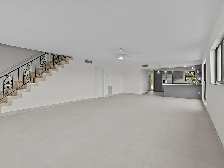 1706 Sandy Cir #1 — Photo 10