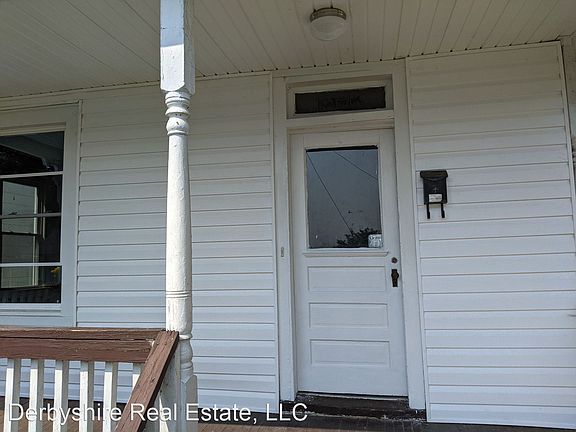 2nd image of 215 Euclid Ave