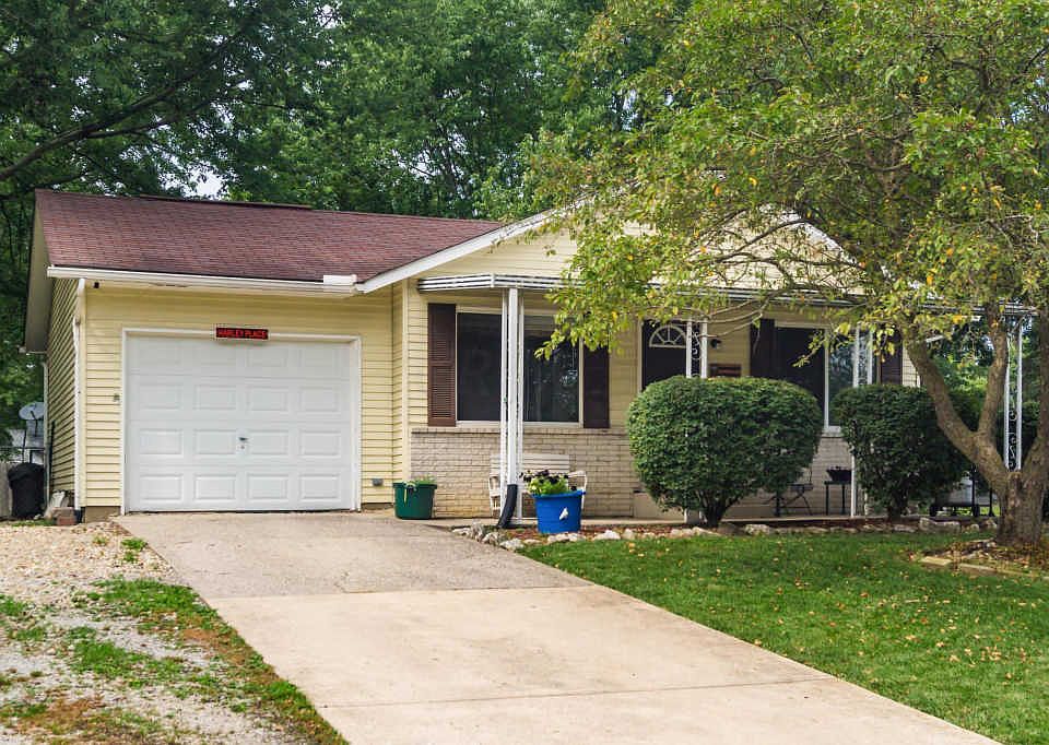 1st image of 715 Belleview Ct