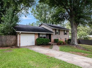 8753 E Bourne Dr, Jonesboro, GA 30238