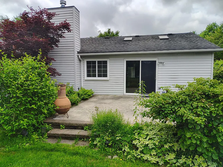 24672 Simmons Dr — Photo 2