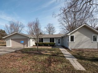 331 Orchard St, Burlington, WI 53105