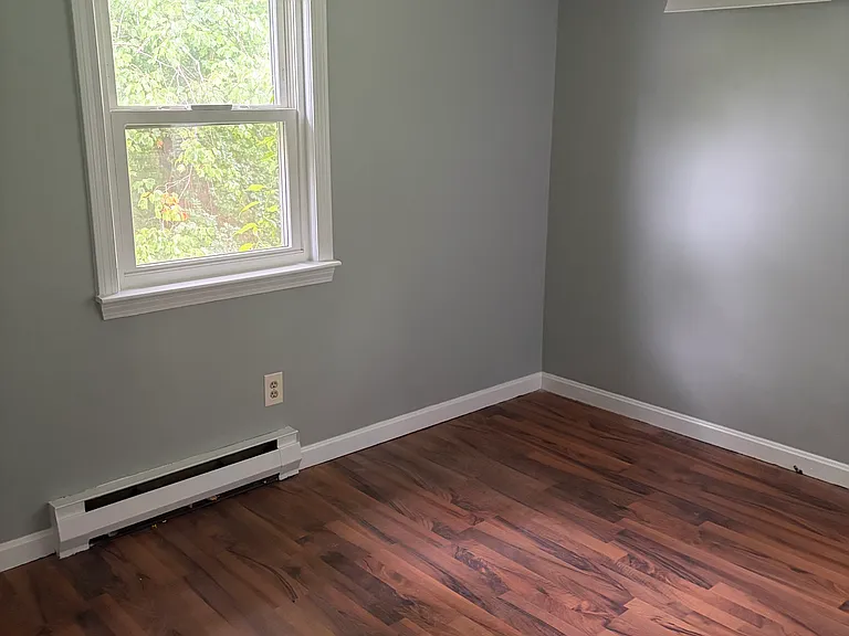 25 White Pine Ave — Photo 7
