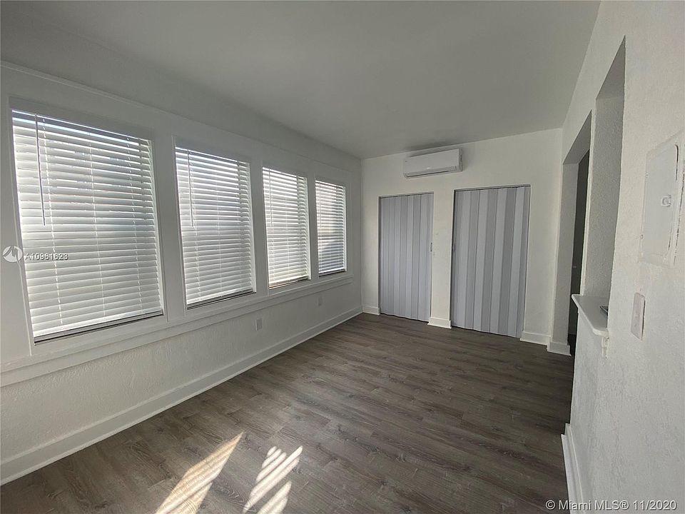 2nd image of 501 SW 6th Ct #Ct212-212