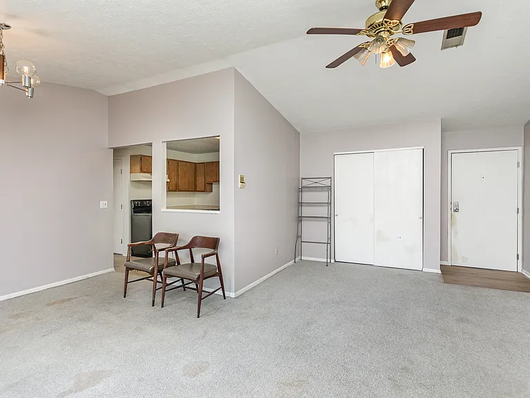 518 Riddle Rd #12 — Photo 4
