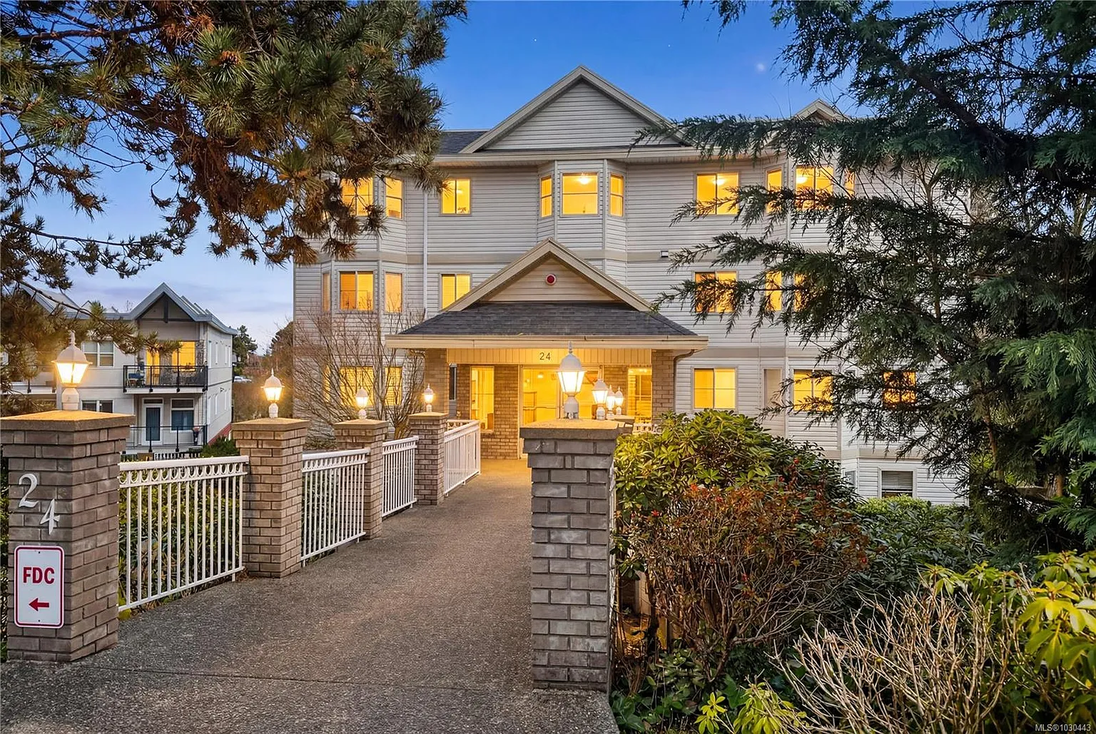 24 Prideaux St #109 photo 1