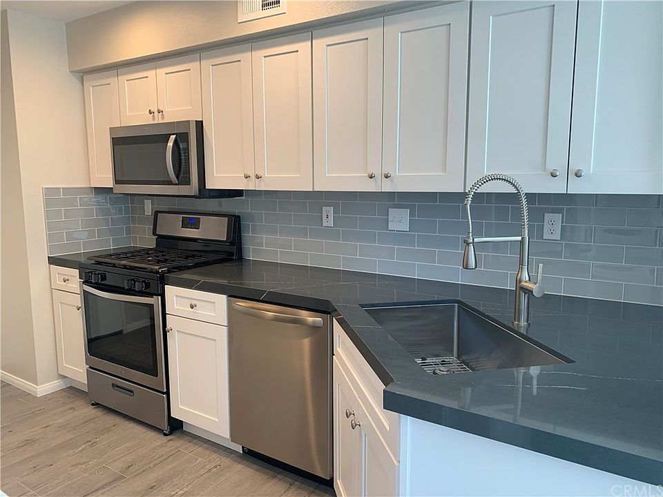 1st image of 41 Coronado Cay Ln