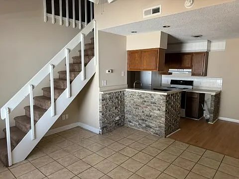505 63rd N (07-12). Woodland Terrace - Blue Palmetto Properties - 10 — Photo 2