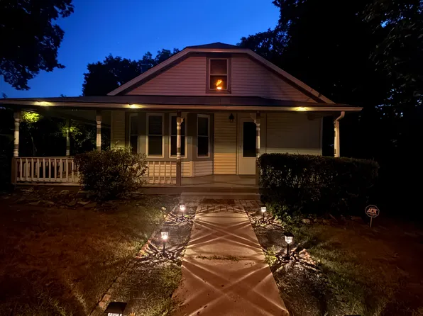 35 Foster St, Newton, NJ 07860