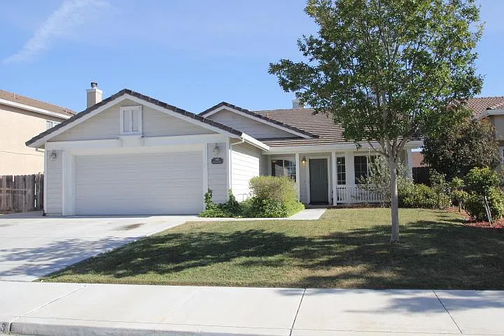 1481 Panorama Dr photo 1