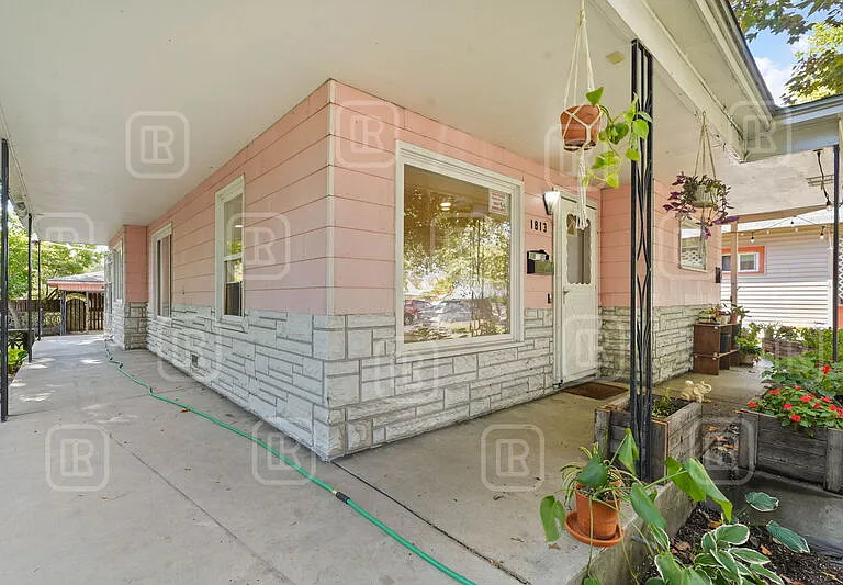 1813 W Mission Ave #2 — Photo 4