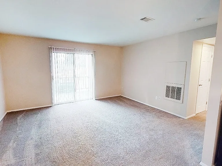 Crown Ridge Apartments — Photo 26