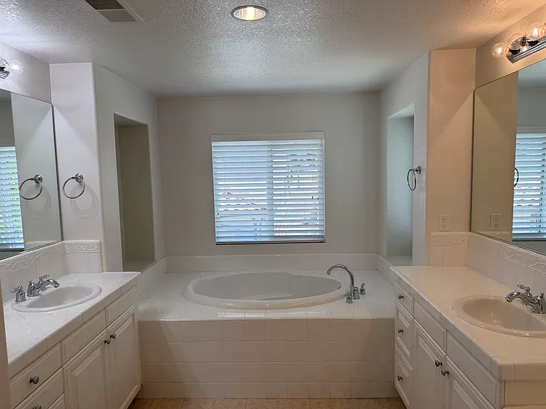 600 Clearwater Creek Dr — Photo 5