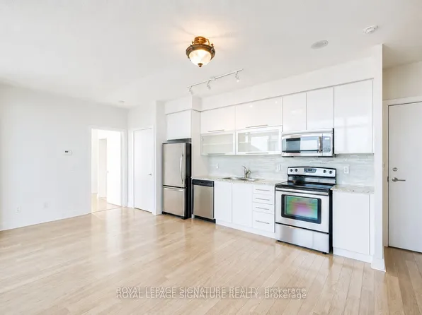 90 Stadium Rd, Toronto, ON