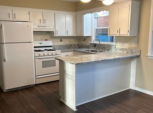 6306 W 63rd St APT 3N, Chicago, IL 60638