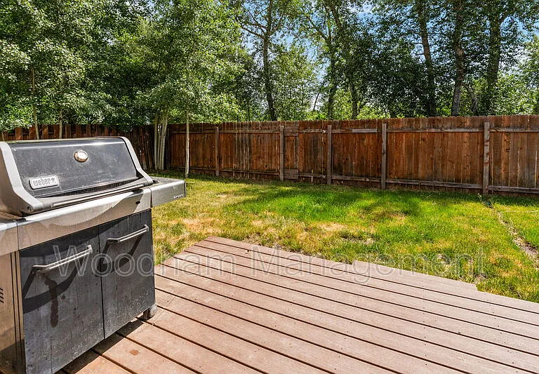 306 Golden Valley Dr — Photo 35