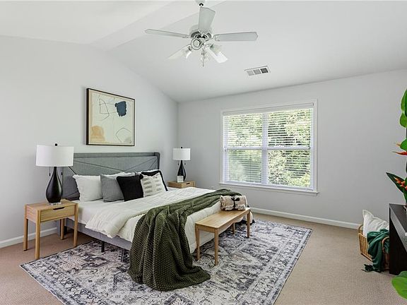 4th image of 1511 Justine Way SE