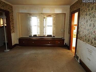 3rd image of 2054 Richland Ave