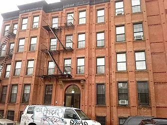 Rented by Rentall Group Inc