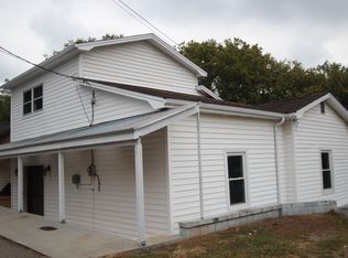 2036 1st St SW, Hickory, NC 28602