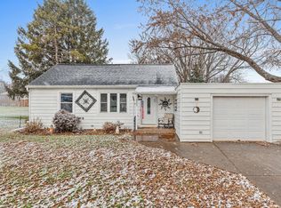 323 W 8th St, New Richmond, WI 54017