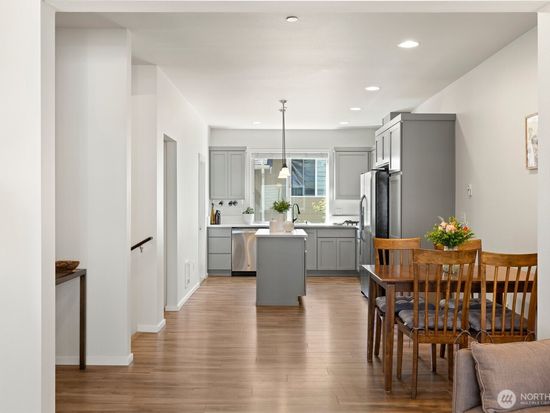 3312 156th Street SW #E4, Lynnwood, WA 98087