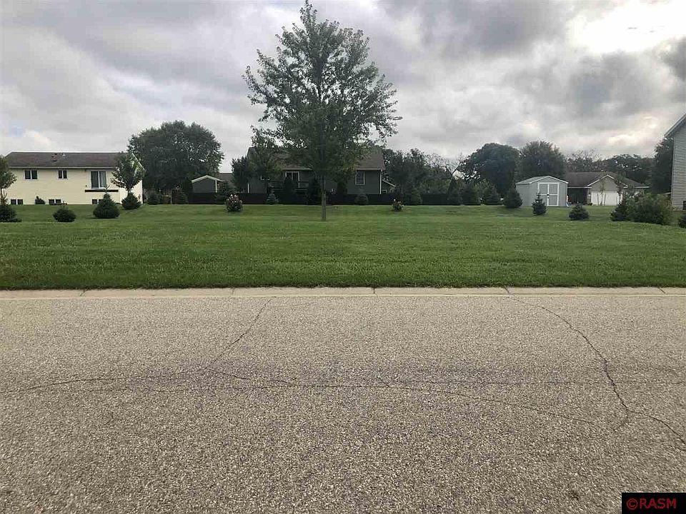 2nd image of 624 Turner Dr