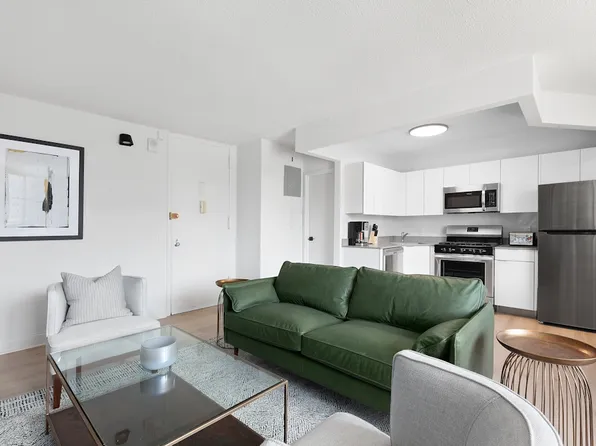 420 East 102nd Street 09C image 3 of 32
