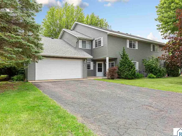 11 Restless Ct, North Mankato, MN 56003