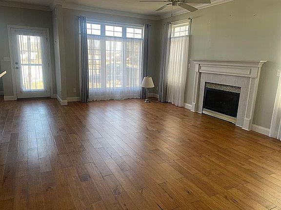 2nd image of 1616 W Holland Ct