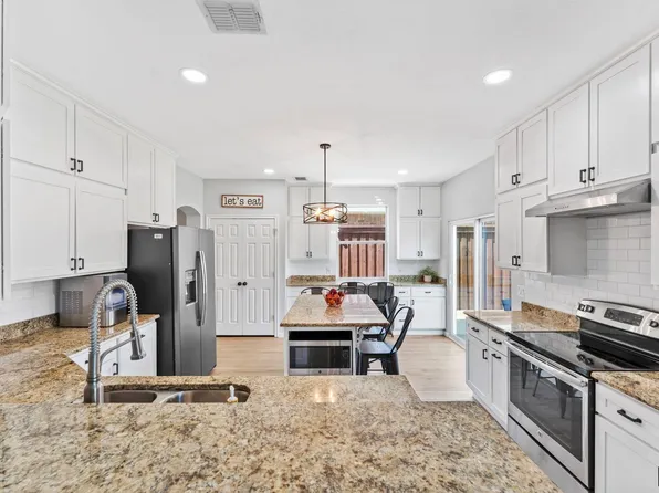 5705 Piedra Dr, Fort Worth, TX 76179