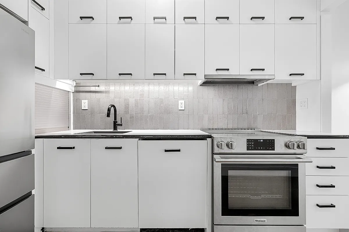 2 bed, $5,998 — Photo 2