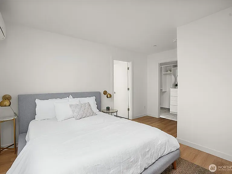 1706B Alki Ave SW — Photo 11