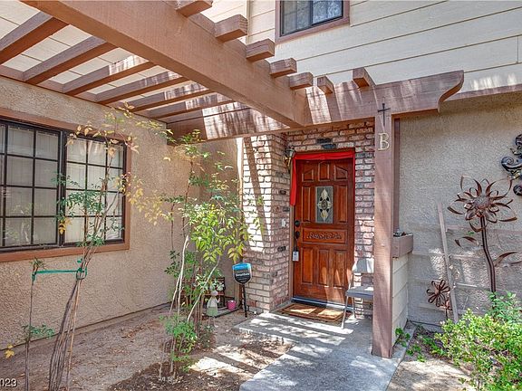 3rd image of 3216 Dayflower St #2