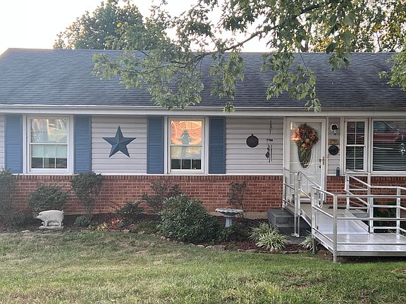 2nd image of 4720 Long Acre Dr NE