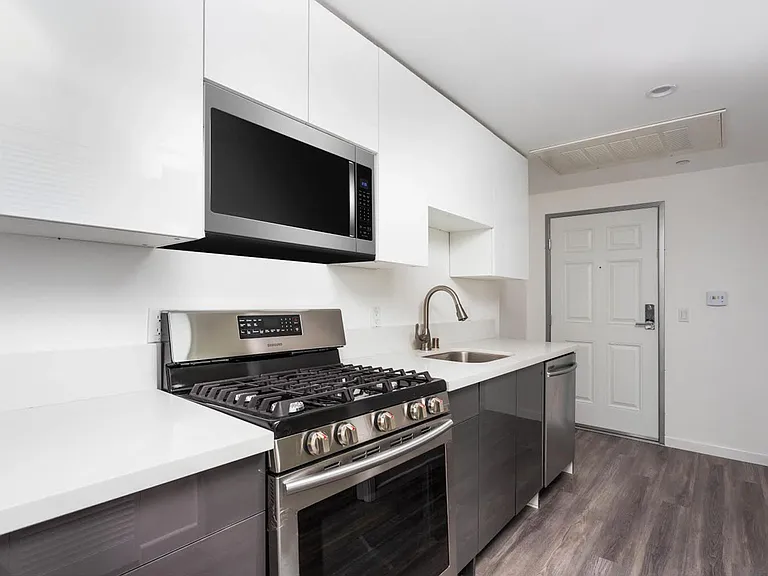 241 N Lake St #503 — Photo 7